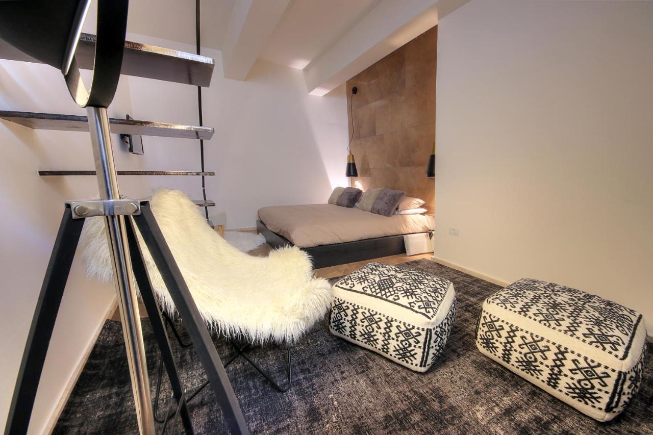Urban Central Suites Каляри Екстериор снимка