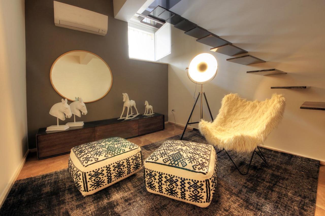 Urban Central Suites Каляри Екстериор снимка