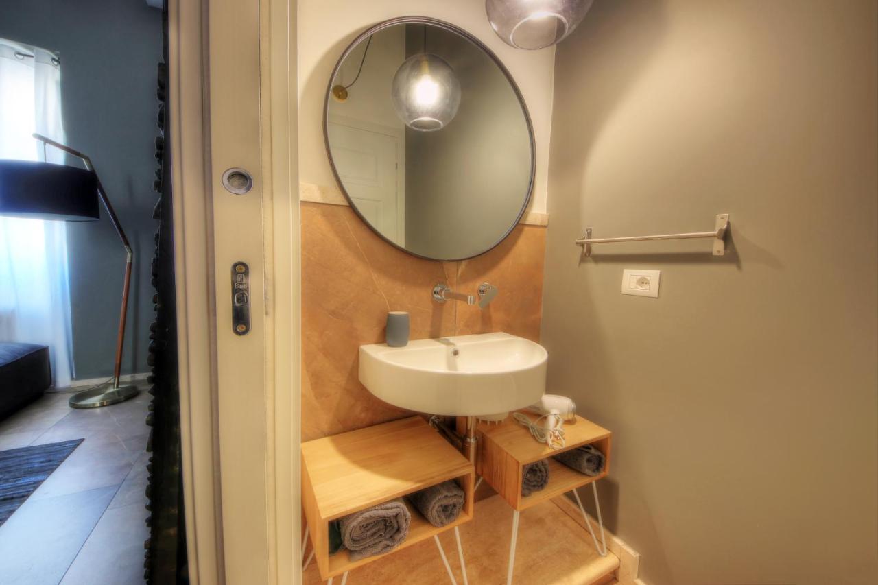 Urban Central Suites Каляри Екстериор снимка