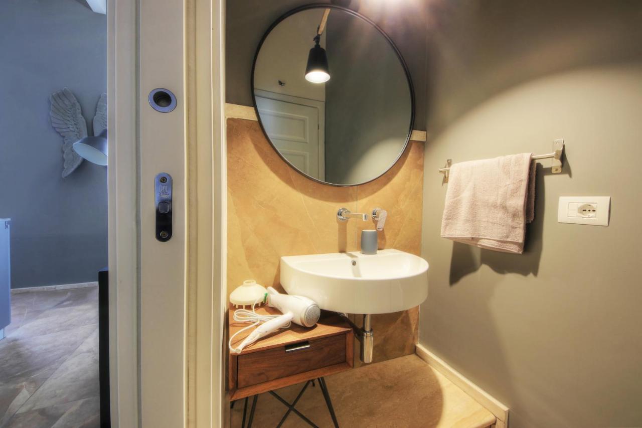 Urban Central Suites Каляри Екстериор снимка
