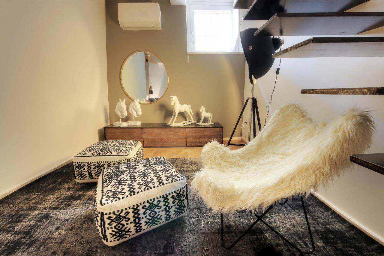 Urban Central Suites Каляри Екстериор снимка